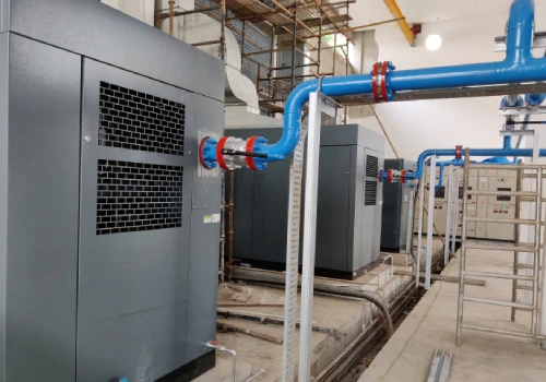 Bulk and specialty gas systems for semiconductor fabs